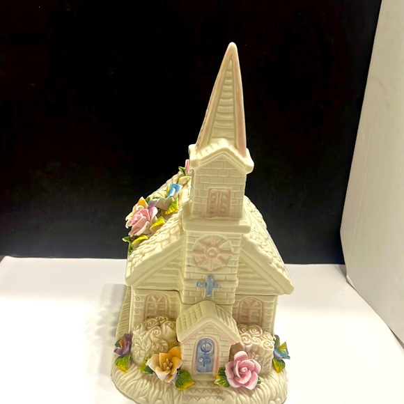 Ceramic Floral Church Music Box, Trinket Box, Jewelry Box - Picture 1 of 13